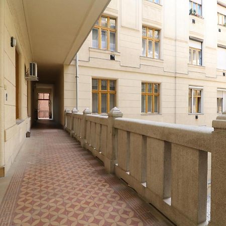 Broadway Downtown Deluxe Budapest Bagian luar foto