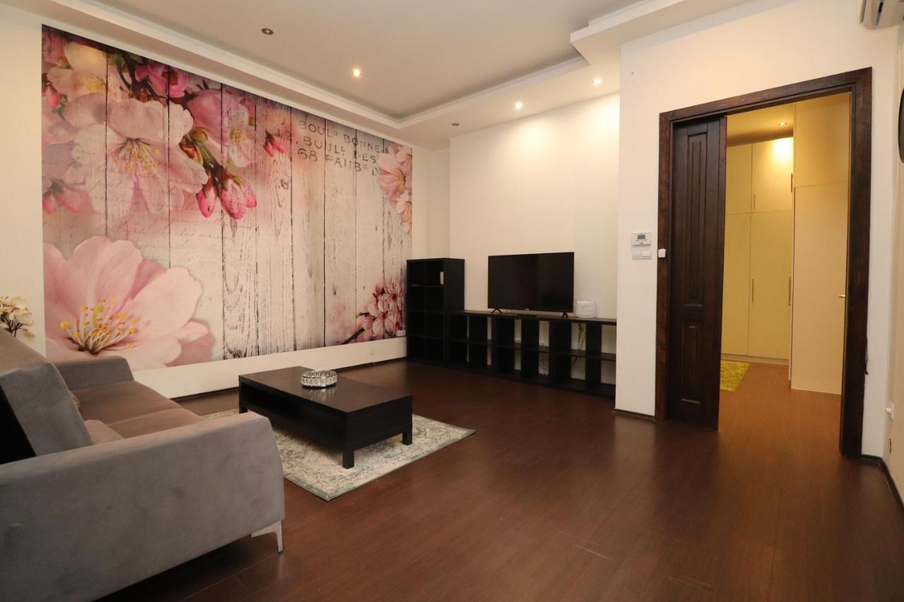 Broadway Downtown Deluxe Budapest Bagian luar foto