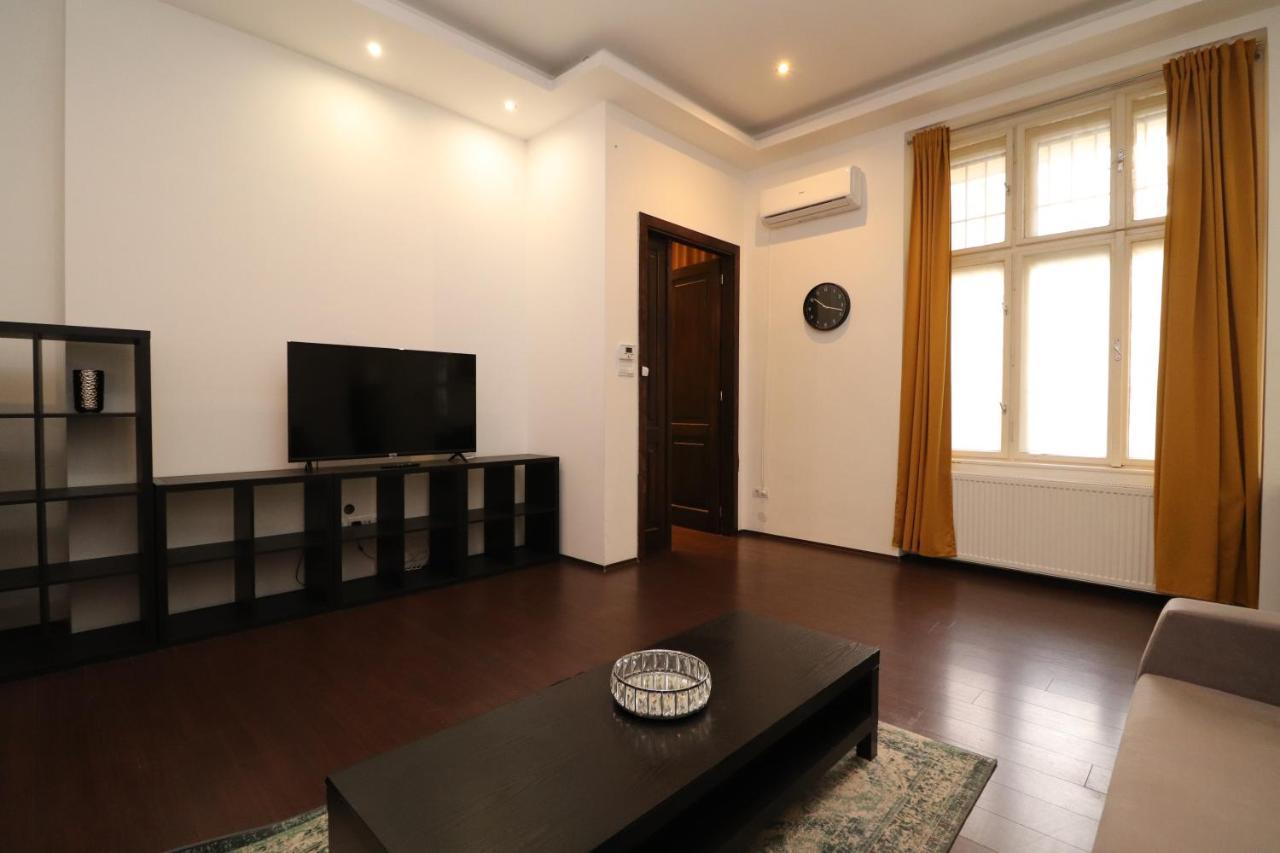 Broadway Downtown Deluxe Budapest Bagian luar foto
